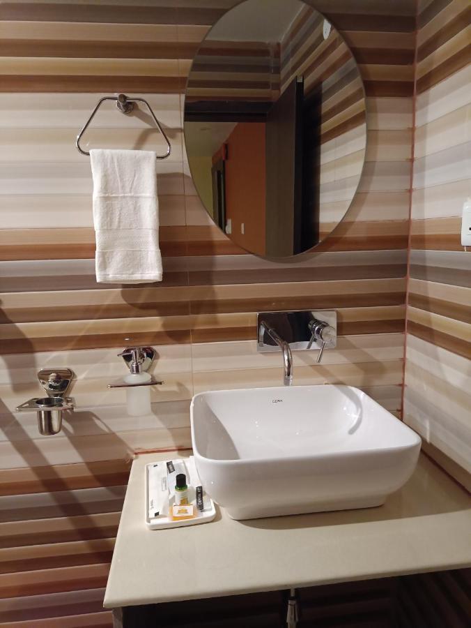 מלון בודהגאיה Royal View Residency מראה חיצוני תמונה
