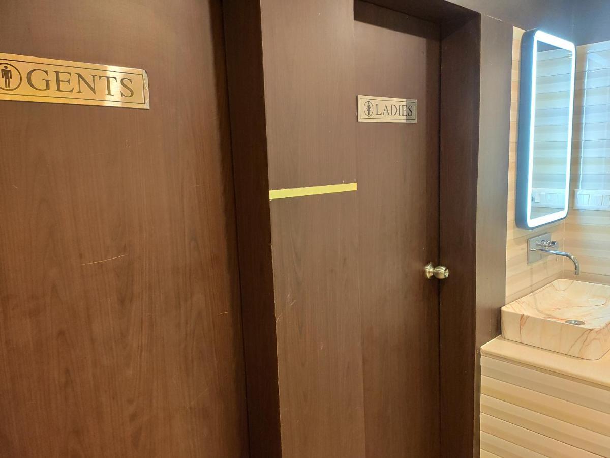 מלון בודהגאיה Royal View Residency מראה חיצוני תמונה