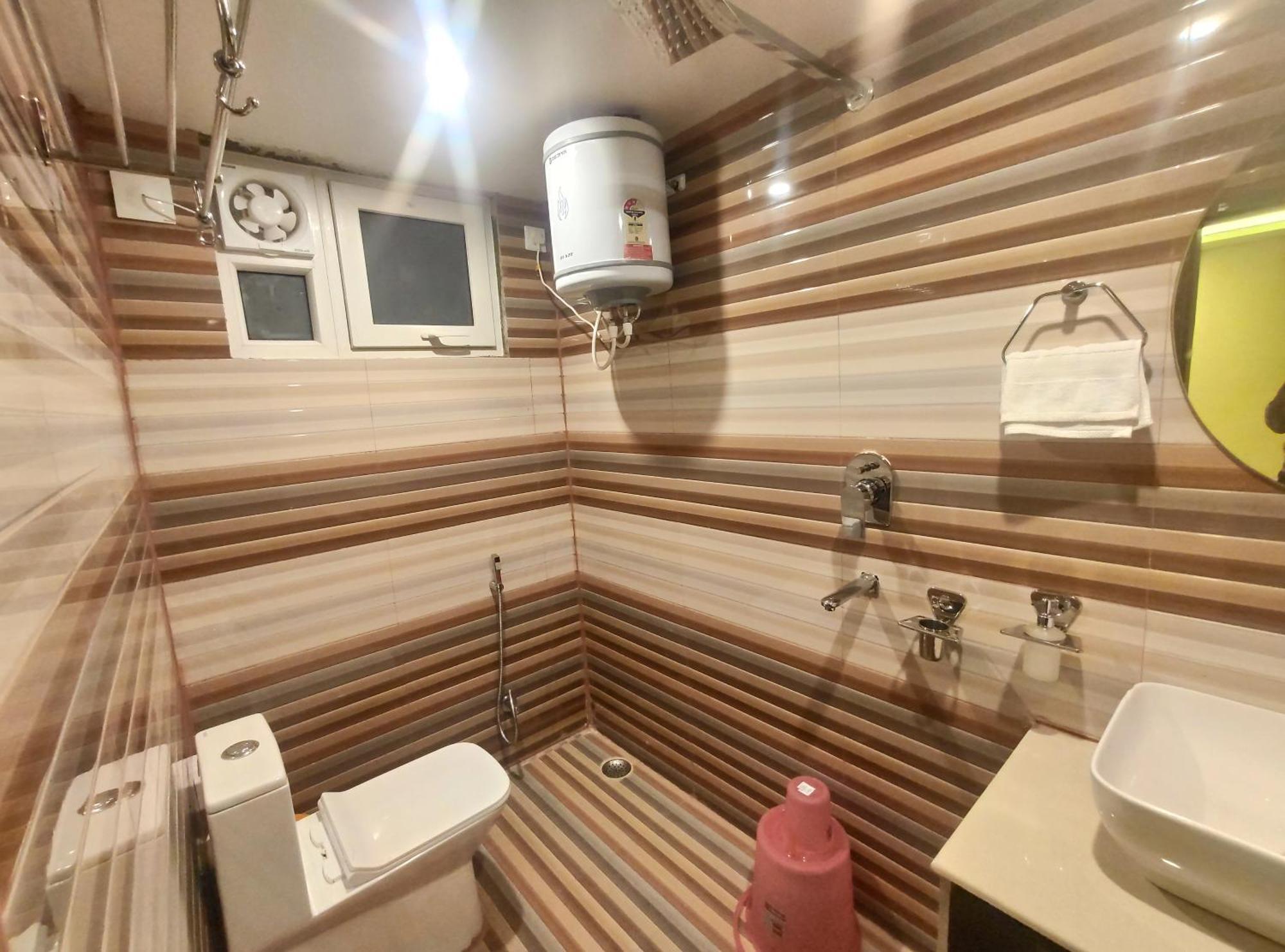 מלון בודהגאיה Royal View Residency מראה חיצוני תמונה